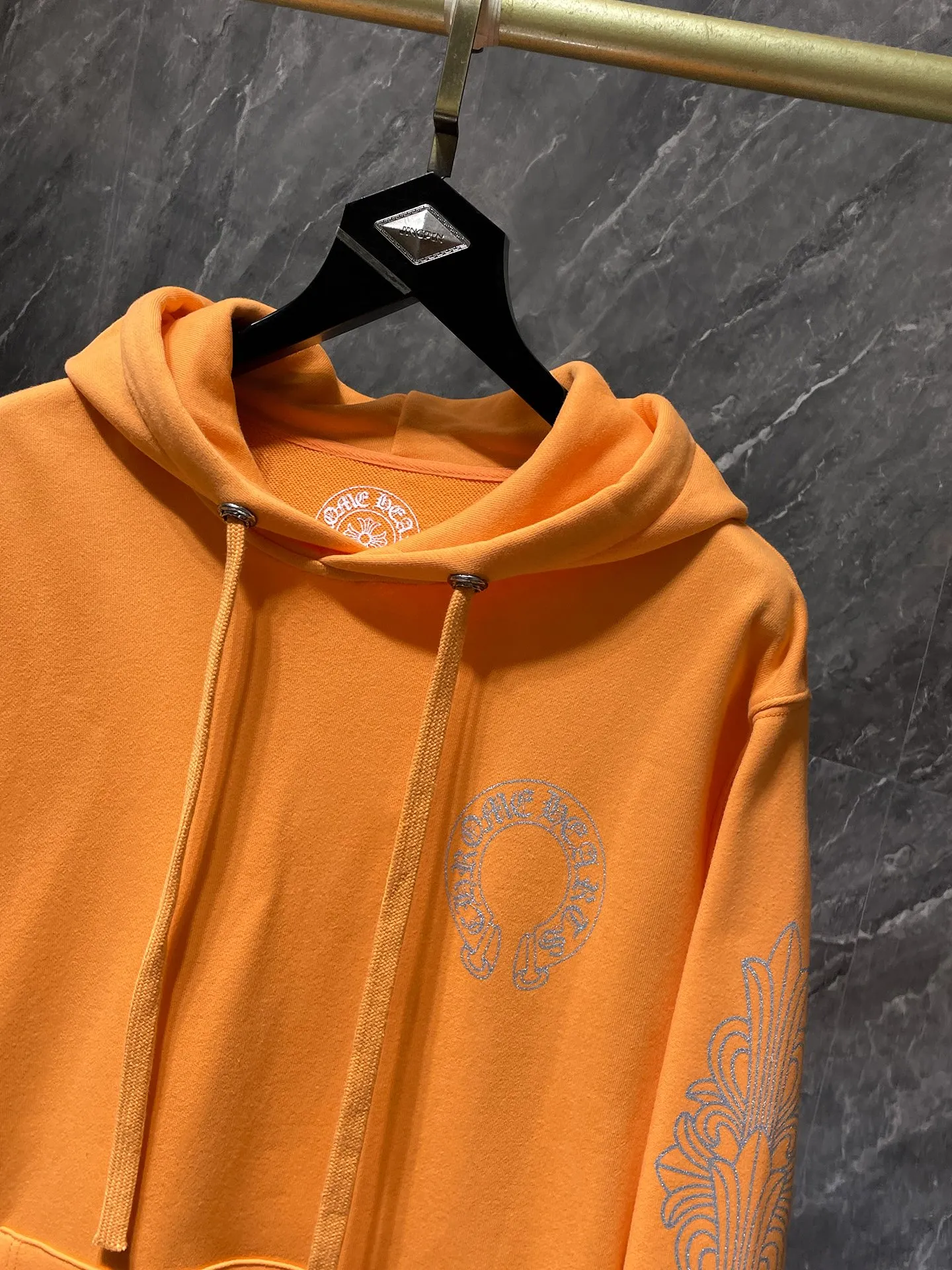 P240 Chrome Hearts Autumn and Winter 2025 Counter synchronization High-weight, environmentally friendly and high-quality top-quality fabrics Chrome Miami Ultra Limited Arm Horseshoe Hoody Counter synchronization 1:1 replica version Recommended colors: Limited green Limited orange Sizes: S, M, L, XL
